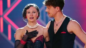 Tränenreicher Abschied: Ann-Kathrin Bendixen und Valentin Lusin sind bei Lets Dance ausgeschieden. Foto: RTL / Stefan Gregorowius