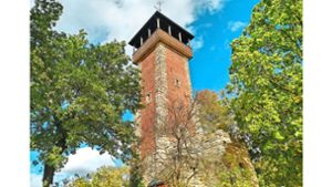 Beliebter Treff in Bad Cannstatts Höhenlage: Burgholzhofturm  öffnet – der tolle Rundumblick lockt nicht nur Wanderer