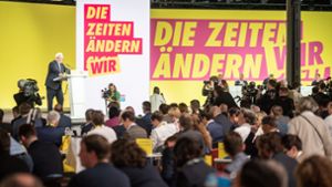 Vor allem treten derzeit offenbar junge Männer in die FDP ein. Foto: dpa/Michael Kappeler