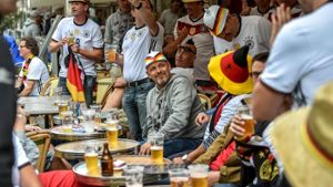 Bei der Fußball-EM sind die Zeiten mit Alkohol in großen Teilen vorbei. Foto: AFP