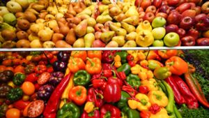 Foodwatch will Obst und Gemüse mehr in den Vordergrund rücken. Foto: imago images/Stefan Zeitz