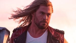 Chris Hemsworth im vierten Thor-Soloabenteuer Love And Thunder. Foto: ©Jasin Boland/Marvel Studios 2022. All Rights Reserved.