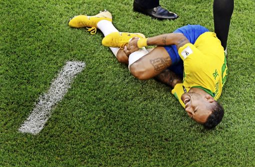 Zwar ist Neymar bei der WM  2018 der am häufigsten gefoulte Spieler, dennoch erntet der Brasilianer massive Kritik für seine Theatralik. Foto: AFP