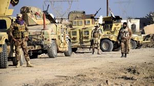 Irakische Soldaten bei ihrem Vormarsch auf das vom IS besetzte Ramadi. Foto: AP