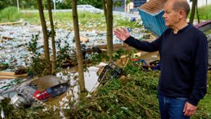 Von den Schäden durch das Hochwasser hat sich  Olaf Scholz,  Finanzminister und SPD-Kanzlerkandidat, schon am Donnerstag vor Ort ein Bild gemacht. Foto: dpa/Thomas Frey