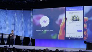 Facebook-Chef Mark Zuckerberg hat die neue Messenger-Funktion bei der F8 Facebook-Entwickler-Konferenz in San Francisco vorgestellt. Chatbots sollen in Zukunft über den Messenger Kunden auf einfache Fragen hin beraten können. Foto: AP