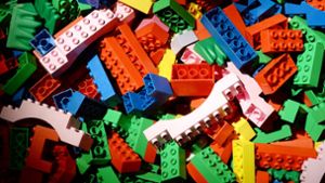 Lego will mit Geschlechterstereotypen aufräumen. Foto: dpa/Jens Kalaene