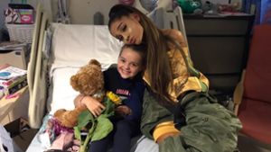Ariana Grande besucht Terroropfer im Krankenhaus