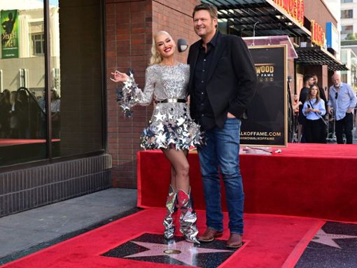 Gwen Stefani mit Ehemann Blake Shelton auf dem Walk of Fame in Hollywood. Foto: FREDERIC J. BROWN / AFP via Getty Images