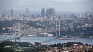 Nach mehreren Jahren am Bosporus kehrt eine junge Deutschtürkin wieder zurück. Foto: AP