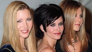 Aus Friends wurden Freundinnen: Lisa Kudrow, Courteney Cox und Jennifer Aniston. Foto: Featureflash Photo Agency/Shutterstock
