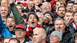 Lässt sich mitreißen: Über die Emotionen im Stadion geht nichts, sagt Jochen Laube, „auch nicht beruflich“. Foto: Reiner Pfisterer