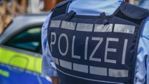Nach kurzer Verfolgungsjagd stoppte die Polizei im Kreis Konstanz einen Raser, der gleich mehrere Verstöße begangen hatte (Symbolfoto). Foto: IMAGO/onw-images/IMAGO/Marius Bulling