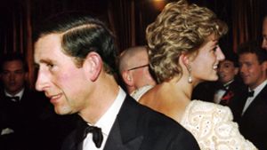 Lady Diana ordnete sich anfangs den (modischen) Vorstellungen des Königshauses unter. Foto: dpa/A9999 London Express