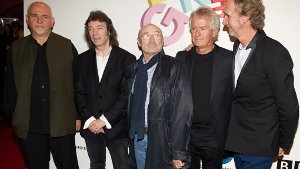 Von links: Peter Gabriel, Steve Hackett, Phil Collins, Tony Banks und Mike Rutherford, besser bekannt als Genesis, waren bei der Premiere der Filmdoku auch dabei. Foto: EPA