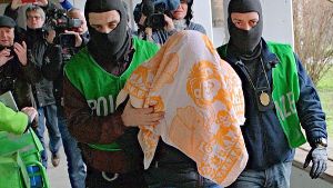 Bei einem Großeinsatz der Polizei in Berlin und im nordrhein-westfälischen Attendorn sind am Donnerstag zwei Islamisten festgenommen worden. Foto: dpa