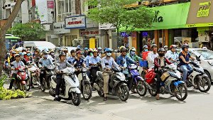Bis zu 14 Millionen Zweiräder gibt es in Ho-Chi-Minh und sorgen dort regelmäßig für verstopfte Straßen. Foto:  