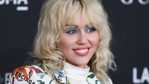 Miley Cyrus blickt in TikTok-Serie auf ihr Leben zurück
