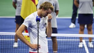 Alexander Zverev kämpfte nach der Niederlage im US-Open-Finale mit den Tränen. Foto: AFP/AL BELLO