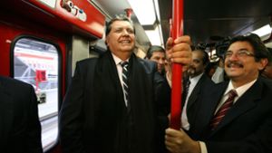 Perus Ex-Präsident Alan García (links) auf einem Foto aus dem Jahr 2011. Foto: AP