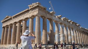 Im 19. Jahrhundert wurden Teile des Parthenon-Tempels in Athen durch einen Briten abgebaut und an das British Museum in London verkauft. Foto: Petros Giannakouris/AP/dpa