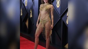 Miley Cyrus auf dem roten Teppich der Grammy Awards 2024 in Los Angeles. Foto: imago/ZUMA Wire