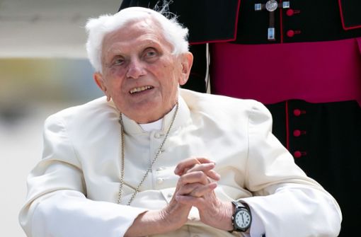 Sorge um Papst Benedikt XVI. (Archivbild) Foto: dpa/Sven Hoppe