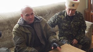 Der Separatistenführer Alexej Mosgowoi (links) ist bei einem Anschlag in der Ostukraine ums Leben gekommen. Foto: EPA