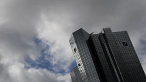 Die Zwillingstürme der Deutschen Bank in Frankfurt Foto: dpa/Arne Dedert