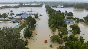 Das ganze Ausmaß des Tropensturms „Gabrielle“ zeigt sich in der Nähe der Stadt Napier auf der Nordinsel Neuseelands. Foto: AFP/STR