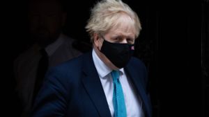 Boris Johnson steht wegen der Berichte über angebliche Partys in der Downing Street seit Wochen massiv unter Druck. Foto: dpa/Tejas Sandhu