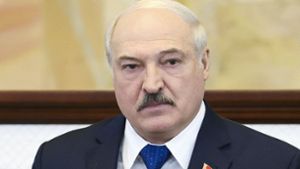 Belarus ist nach Angaben von Alexander Lukaschenko   bereit, die Menschen auch mit der eigenen Fluggesellschaft zurückzufliegen. (Archivbild) Foto: dpa/Sergei Shelega