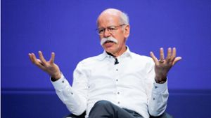 Daimler-Chef Dieter Zetsche über die Zukunft der Automobilbranche. Foto: dpa