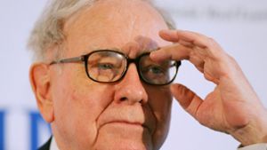US-Investor Warren Buffet legte auch seine Präferenzen für eine Nachfolgelösung offen. Foto: Arne Dedert/dpa