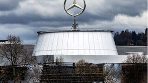 Verbraucherschützer verklagen  nun auch Daimler. Foto: imago/Arnulf Hettrich