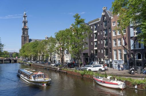 2022  hatten etwa 18 Millionen Besucher mindestens eine Nacht in Amsterdam  übernachtet. Foto: IMAGO/Jochen Tack/IMAGO/Jochen Tack