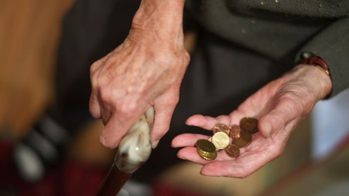 Rentnerinnen erhalten viel weniger Geld