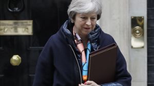 Premierministerin Theresa May und ihr Nationaler Sicherheitsrat berieten am Mittwoch über mögliche Sanktionen gegen Russland nach dem Giftanschlag auf einen Ex-Agenten. Foto: AP