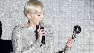 Abräumerin des Abends in Monaco: Miley Cyrus war ganze 14 Mal beim World Music Award nominiert und erhielt die Preise als Beste Entertainerin und die am besten verkaufte Künstlerin. Foto: dpa