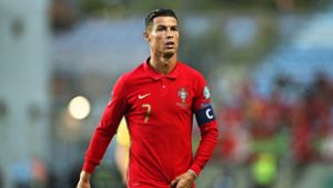 Cristiano Ronaldo stellt immer wieder neue Rekorde im Fußball auf – und dafür lieben ihn vor allem seine Landsleute aus Portugal. Foto: dpa/Isabel Infantes