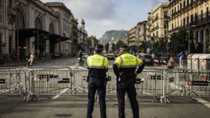 Polizisten bewachen den Parc de la Ciutadella in Barcelona (Spanien) vor einer Sitzung des Regionalparlaments von Katalonien. Foto: ZUMA Wire