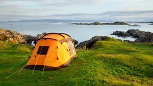 Camping an der schottischen Küste.
