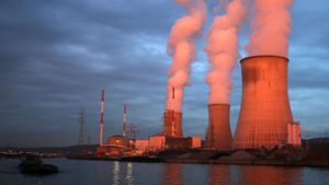 Das belgische Atomkraftwerk Tihange gilt als Pannenreaktor. Im Jahr 2016 musste ein Block des umstrittenen Meilers unweit von Aachen wegen technischer Probleme automatisch abgeschaltet werden. Foto: dpa/Oliver Berg
