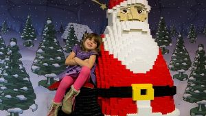 Vor dem Weihnachtsgeschäft gehen Lego die Klötzchen aus. Foto: dpa