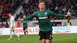Maximilian Mittelstädt und der VfB Stuttgart wollen heute Abend in Leverkusen jubeln. Foto: /Julia Rahn