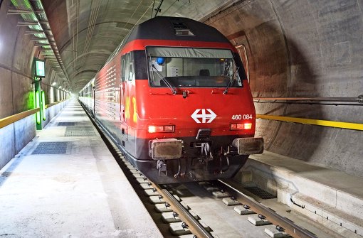 Nach 17 Bauzeit fahren ab Mitte Dezember die Züge fahrplanmäßig durch den neuen Gotthard-Basistunnel Foto: Alp-Transit AG