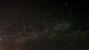Im November werden am Himmel viele Sternschnuppen erwartet. Foto: imago images/Sylvio Dittrich