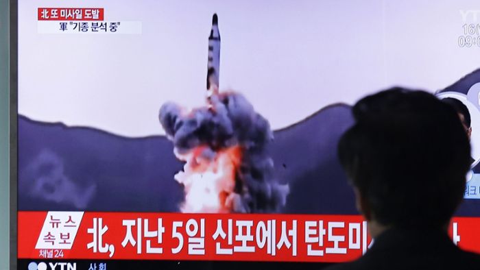 Kim Jong Un lässt erneut Rakete abfeuern