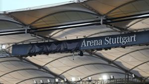 Die Fußballarena in Stuttgart ist weiter eine große Baustelle und trägt bald sichtbar für alle einen neuen Namen. Foto: Baumann/Julia Rahn