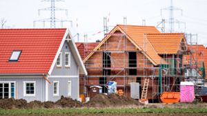 Hausbesitzer können nun Anträge zur Heizungsförderung bei der KfW stellen. Foto: Hauke-Christian Dittrich/dpa